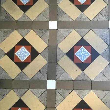Eixample 2* Барселона