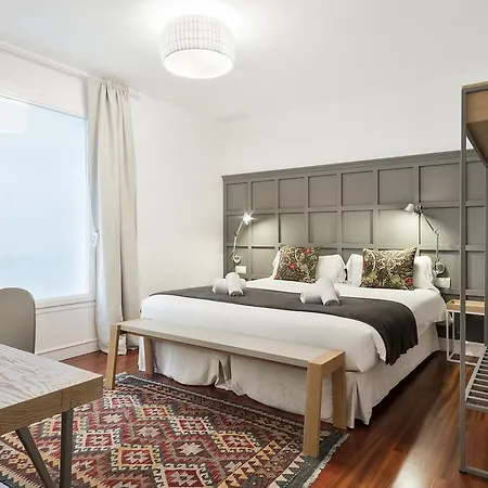 Milton House Gran Via