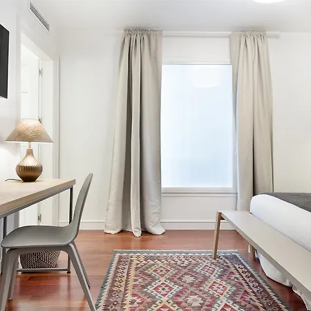Milton House Gran Via Apartament