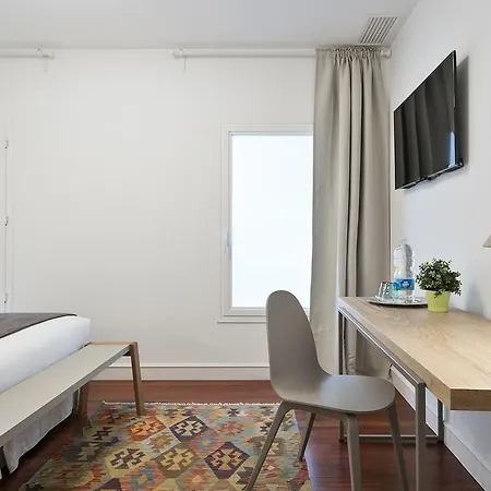 Apartment Milton House Gran Via Barcelona