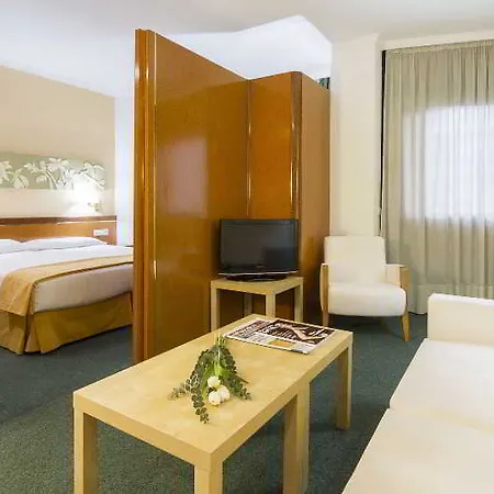 Acacia 4* Барселона