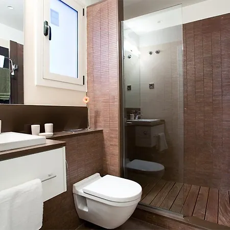 Lodging Apartments Rambla Catalunya - Miro