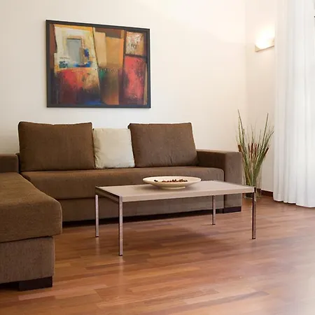 Lodging Apartments Rambla Catalunya - Miro Apartment *