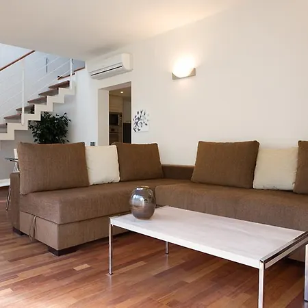Apartment Lodging Apartments Rambla Catalunya - Miro
