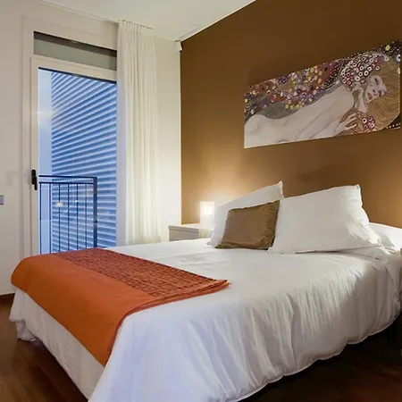 Lodging Apartments Rambla Catalunya - Miro Apartment Barcelona