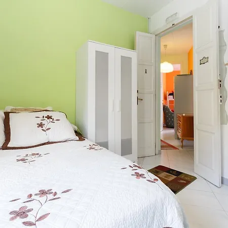 Pensión & Cozy Residencia De Estudiantes Barcelona