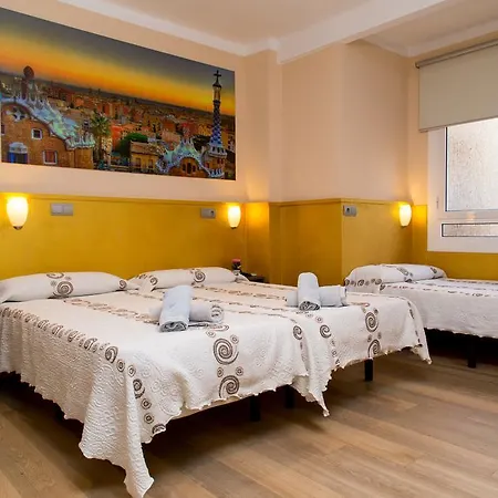 Konukevi Hostal Barcelona