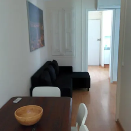 Apartamentos Santa Tecla Барселона