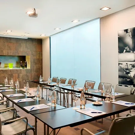 Hotel H10 Universitat 4*