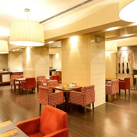 Otel Midmost By Majestic Group Barselona