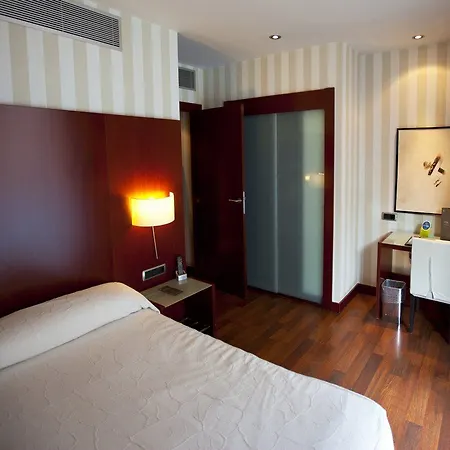 Hotel Zenit Borrell 4*