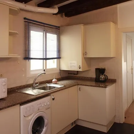 Mh Plaza Appartement *