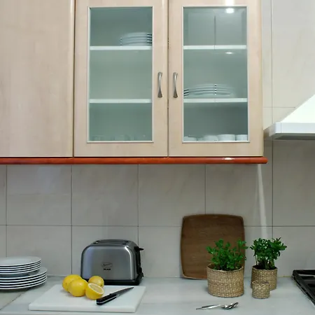 Ainb Eixample-muntaner Hotel 2*