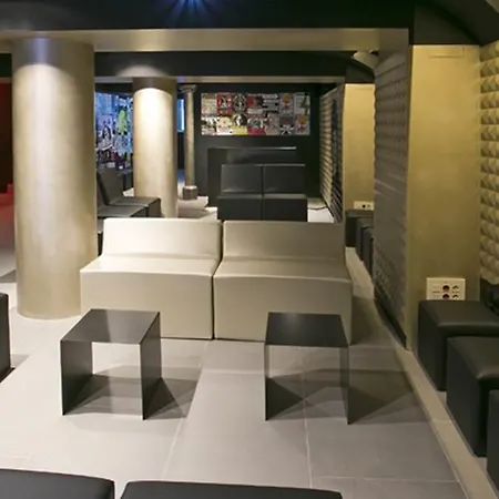 Sant Jordi Rock Palace Hostal Barcelona