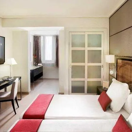 H10 Universitat (adults Only)
