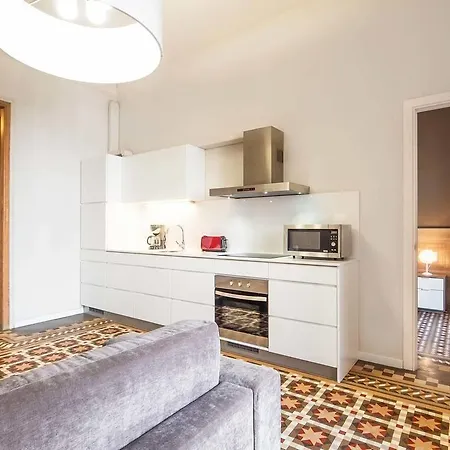 Rent Near Plaza De Cataluña Apartamento