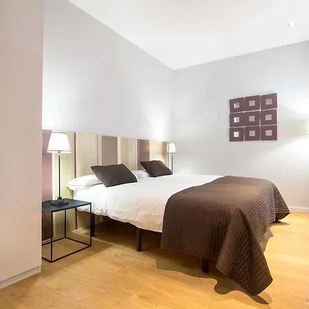 Rent Near Plaza De Cataluña Apartamento
