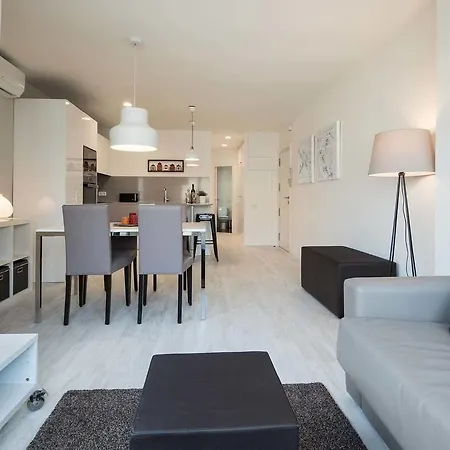 Rent Near Plaza De Cataluña *