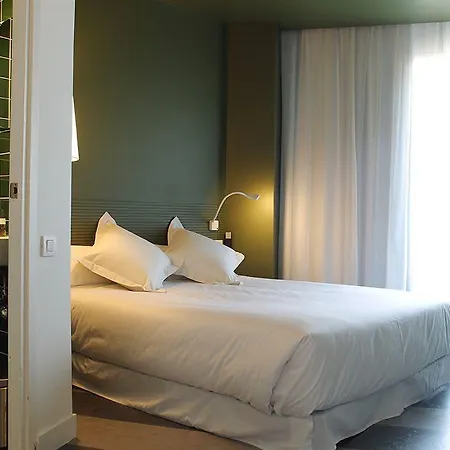 Sixties Rambla Hotel 3*