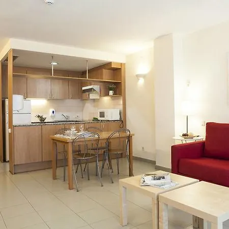 Yays Sagrera Boutique Apartamento *