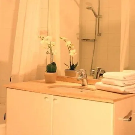 Yays Sagrera Boutique Apartamento *