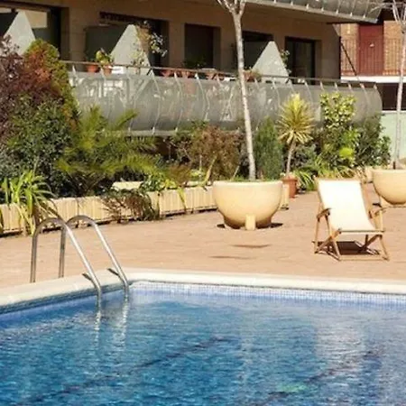 Yays Sagrera Boutique Apartamento *