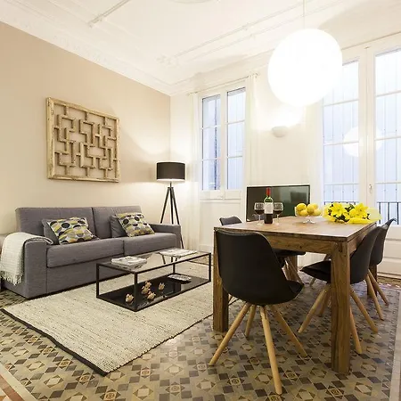 Aspasios Urquinaona Apartmán *