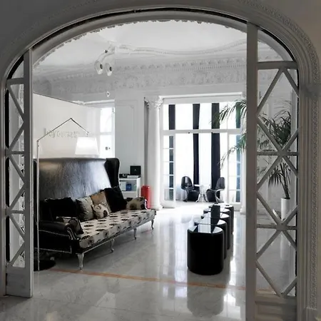 Hotel Chic & Basic Born Boutique 3*