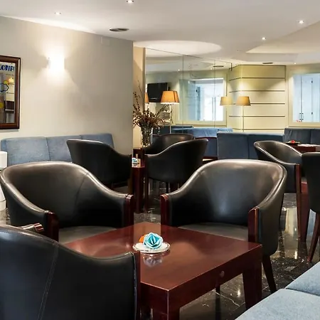 Tres Torres Atiram Hotel 3*