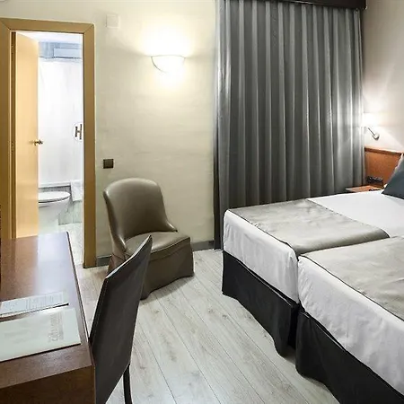 Catalonia Castellnou Hotell 3*