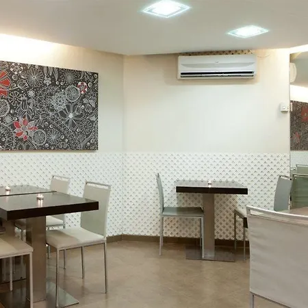 Medicis Hotel Barcelona