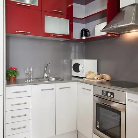 Appartement No 49 *