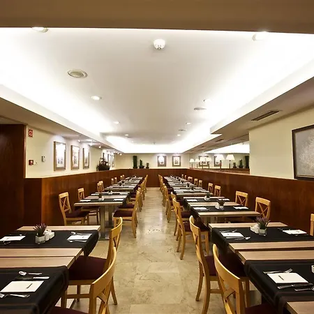 Hotel Catalonia Born