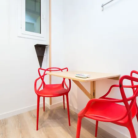 Ainb Ramblas-colon Apartman Barcelona