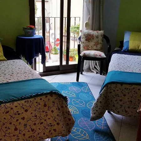Pensión & Cozy Residencia De Estudiantes 2*