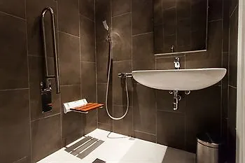 Vasanta Powered By Sonder Отель