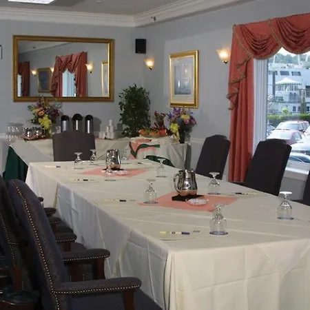 Hotel Tres Torres Atiram