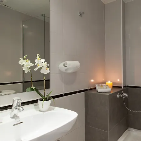 Hotel Medicis 2*