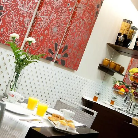 Medicis Hotel Barcelona