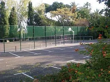 Affittacamere Residencia Salesiana Marti-codolar Barcellona