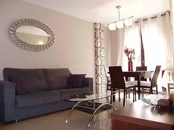 מלון דירות Rambla108 3*