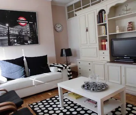 Plaza Lesseps - Parc Guell Apartment *