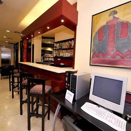 格洛雷耶斯酒店 酒店 3*