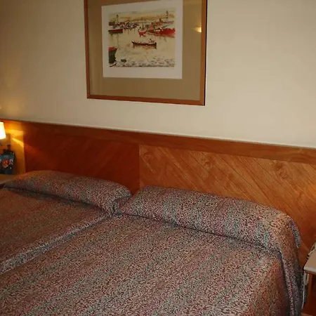 Hotel Catalonia Gracia 4*