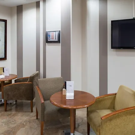 Hotel Catalonia Gracia 4*