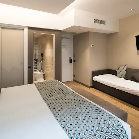 Catalonia Born Hotel