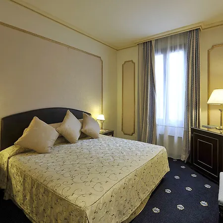 Roger De Lluria Hotel 4*