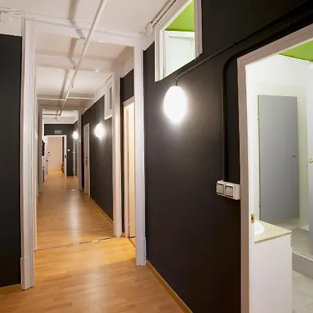 Sant Jordi Hostel *