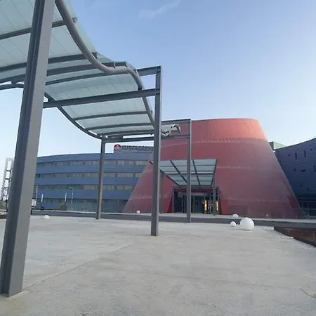 Hotel Barcelona Airport 4*