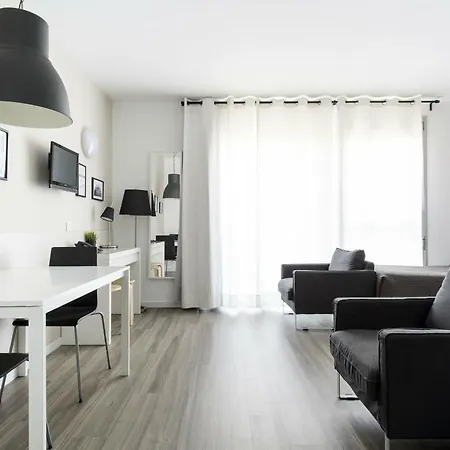 Residencia Universitaria Resa Campus Del Mar Appartamento